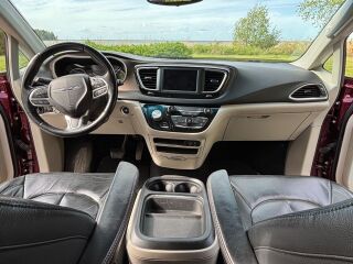 Chrysler Pacifica Touring L 3.6 214kW