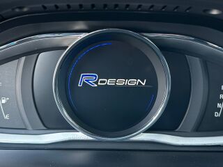 Volvo XC60 Momentum R-Design Edition 2.0 D3 110kW