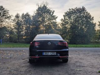 Volkswagen Passat R-Line Executive 1.5 TSI 110kW