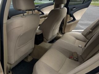 Lexus IS 220 2.2 130кВ