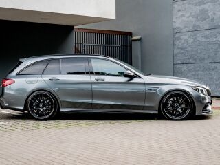 Mercedes-Benz C 63 AMG Biturbo 4.0 V8 350kW