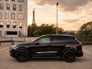 Porsche Cayenne FACELIFT SPORT DESIGN PACKAGE 3.0 D 176кВ
