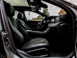 Mercedes-Benz E 220 4Matic AMG-Styling Night Package 2.0 143kW