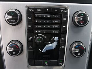 Volvo V60 MOMENTUM 2.0 R4 140kW