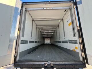 Schmitz Cargobull SKO24 FP45 Doppelstock Thermo King SLX40