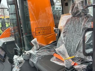 Doosan DEVELON DX235LCR7