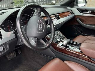 Audi A8 4.0 v8 309kW