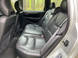 Volvo XC70 AWD D5 2.4 D5 TDi 120kW