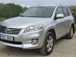 Toyota RAV4 2.2 110kW