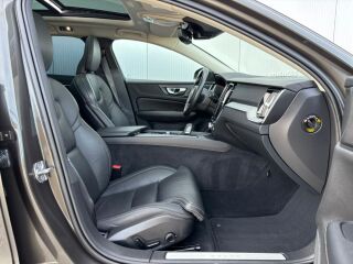 Volvo V60 Cross Country AWD Inscription KERS 2.0 145kW