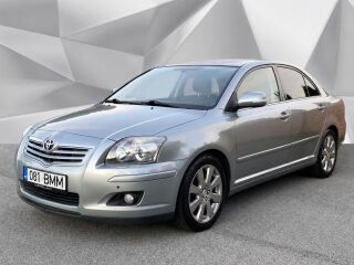 Toyota Avensis Linea Sol 2.4 120kW