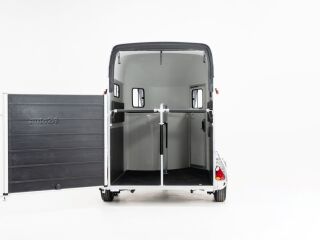 Cheval Liberte Gold 3+SADULARUUM BLACK EDITION