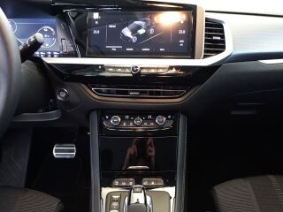 Opel Grandland Innovation Plus 225hp AT8 PHEV Pistikhüb 1.6 133kW