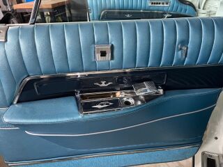 Chrysler Imperial 6.7 257kW