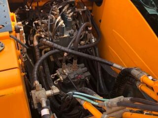 Hyundai Robex 140 LCM 9A