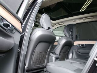 Volvo XC90 AWD ULTRA DARK 7 RECHARGE 2.0 T8 Long Range Plug In Hybrid 335kW