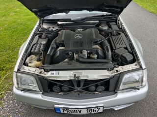 Mercedes-Benz SL 500 V8 5.0 V8 240кВ