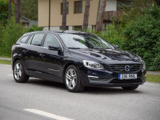 Volvo V60 SUMMUM AWD TWIN ENGINE PLUG IN HYBRID FACELIFT 2.4 162kW