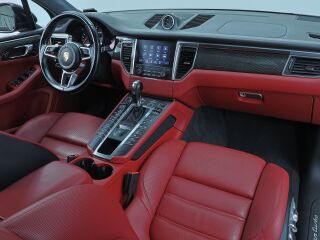 Porsche Macan Turbo model year 2017 3.6 294kW