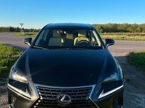 Lexus NX 300h 2.5 114kW