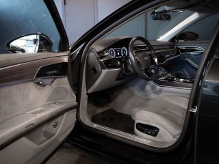 Audi A8 50 TDI L Quattro 3.0 210кВ