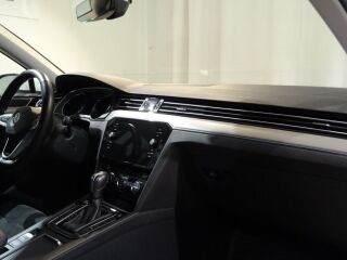 Volkswagen Passat FaceLift Executive TSi ATM 1.5 R4 110kW