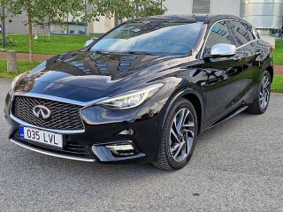 Infiniti Q30 LUXE City Black AWD 2.1 D 125kW