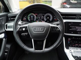 Audi A6 50 TFSI e quattro 2.0 220кВ