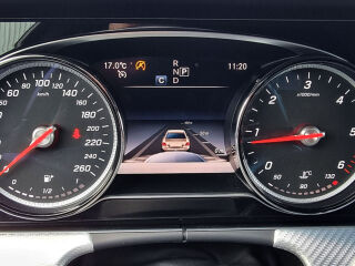 Mercedes-Benz E 220 AVANTGARDE / SPORT STYLE / 2.0 143kW