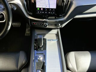 Volvo XC60 R-Design B4 H&K 2.0 145kW