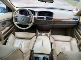 BMW 745 President Lux 4.4 V8 245kW