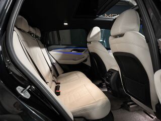 BMW X4 xDrive 30d M-Sportpakett 3.0 d 195kW