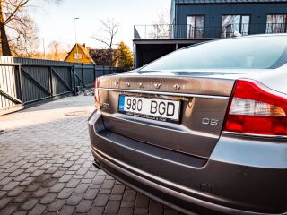 Volvo S80 Summum 2.5 D5 158кВ
