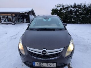 Opel Zafira Tourer 2.0 TDI 96kW