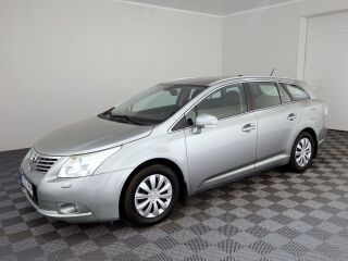 Toyota Avensis Linea Sol 1.8 108кВ