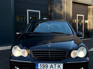 Mercedes-Benz C 240 Avantgarde 4Matic 2.6 125kW