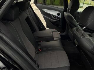 Mercedes-Benz E 200 Avantgarde 1.6 118kW