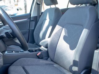 Volkswagen Golf Life IQ Assistance 2.0 TDI 4Cyl 85kW