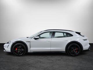 Porsche Taycan 4S 420кВ