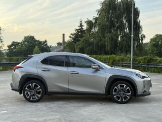 Lexus UX 250h 2.0 112кВ