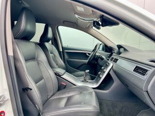Volvo V70 Summum Facelift Black Edition 2.0 D3 110kW