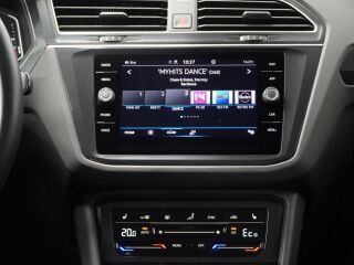 Volkswagen Tiguan Elegance eHybrid 1.4 TSI 110кВ