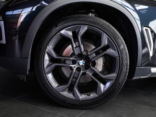 BMW X5 xDrive30d 3.0 195кВ