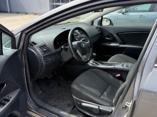 Toyota Avensis 1.8 108кВ