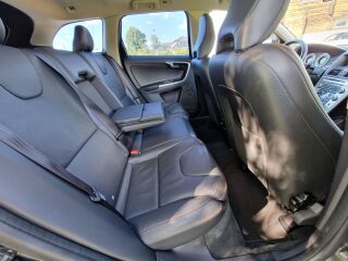 Volvo XC60 SUMMUM CITY SAFETY 4X4 AWD 2.4 R5 D5 120kW