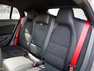 Mercedes-Benz CLA 45 AMG Shooting Brake DRIVERS PACKAGE 2.0 280kW
