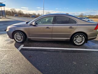 Volvo S80 3.2 175kW