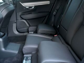 Volvo V90 AWD T6 H&K DARK PLUS INTELLI SAFE PRO 2.0 T6 LONG RANGE plug-in 293kW