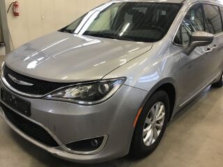 Chrysler Pacifica LUXURY TOURNG L PLUS EDITION STOW N GO EN 3.6 V6 PENTASTAR 214kW