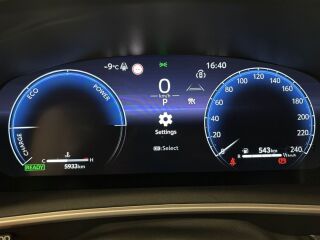 Toyota Corolla Luxury Hybrid 2.0 98kW